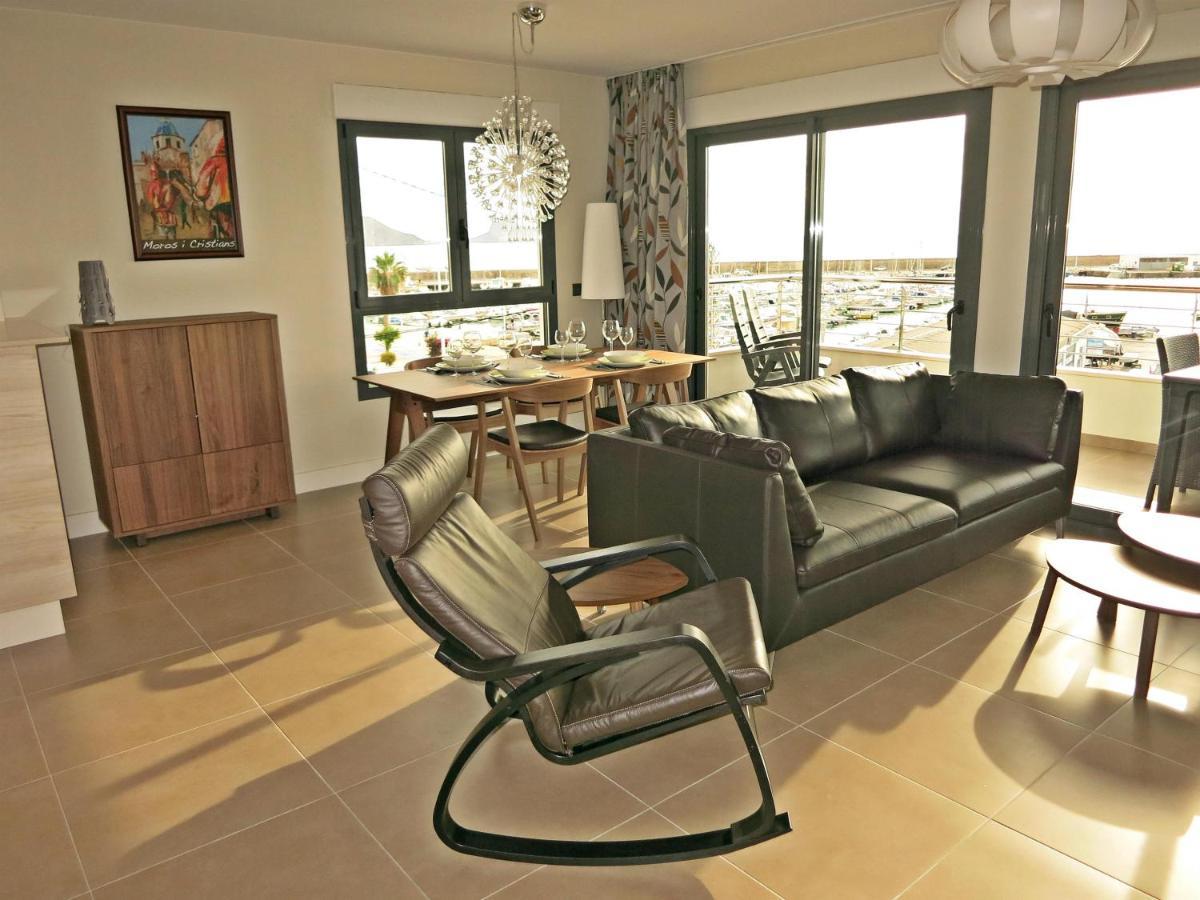 Apartment Luxe Aan De Jachthaven Met Frontaal Zeezicht